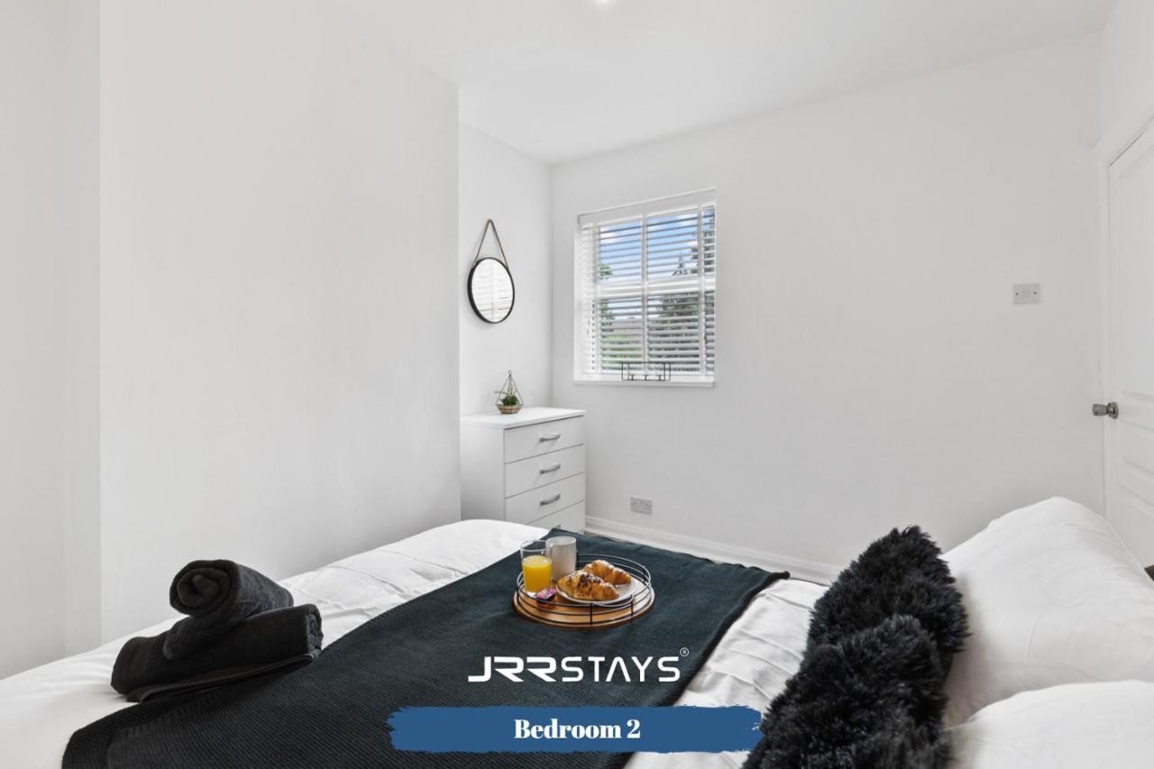 Nuneaton - Ideal 3 Bedroom, Wi-Fi Parking, Sleeps 6 - Jrr Stays Экстерьер фото